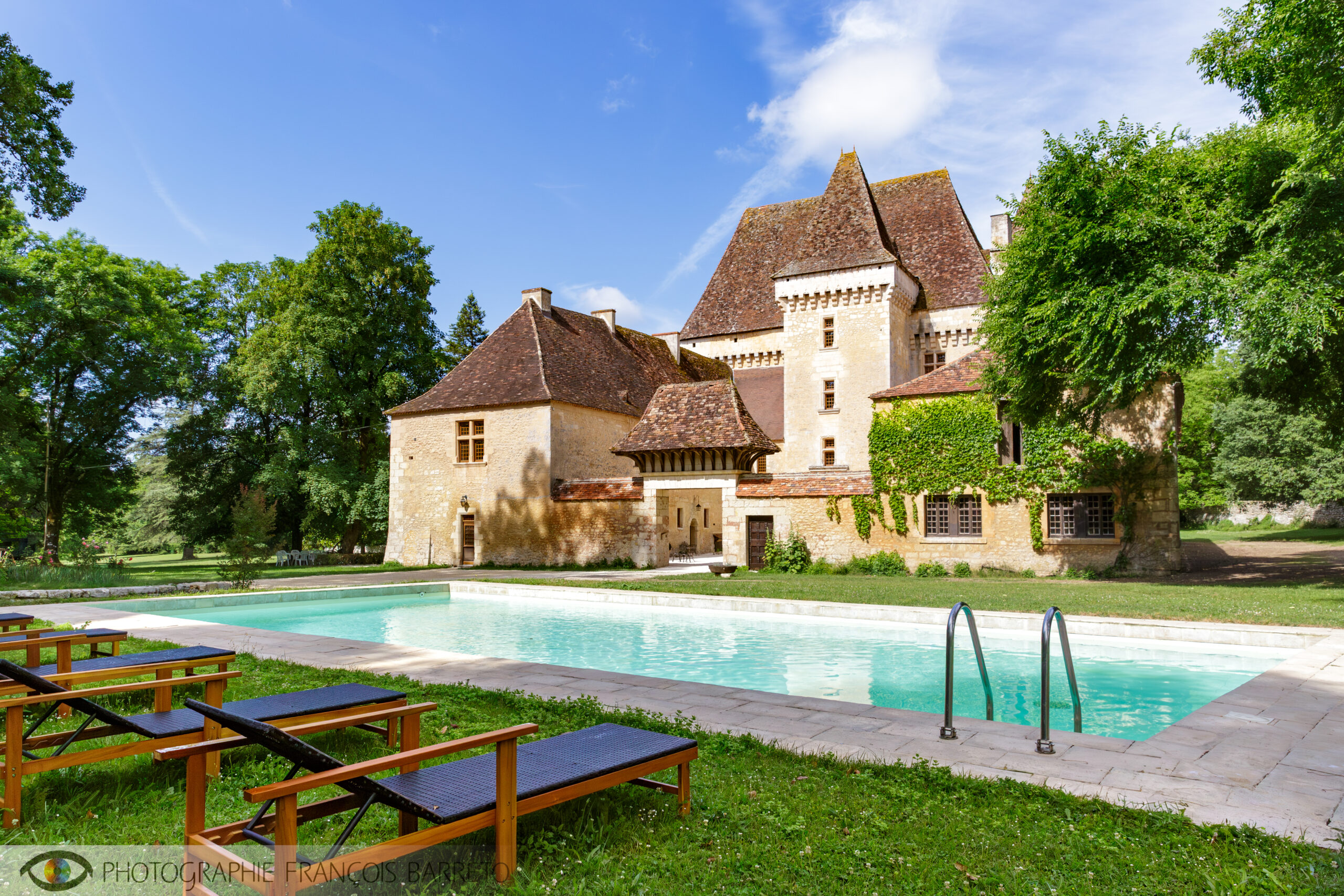 Réservez votre séjour au Château de Saint-Maurice en Dordogne